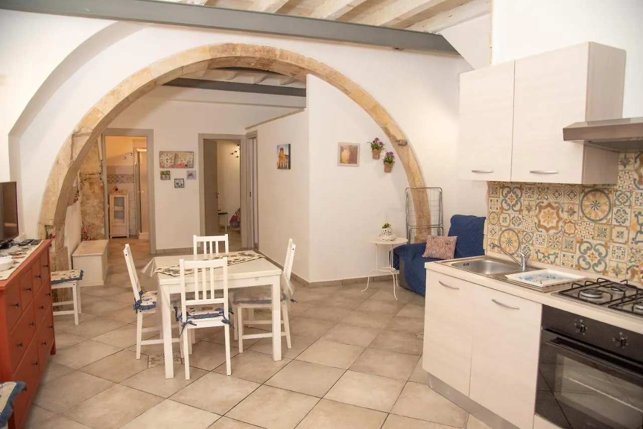 Siracusa Casa Tiche & Selene Сиракузы